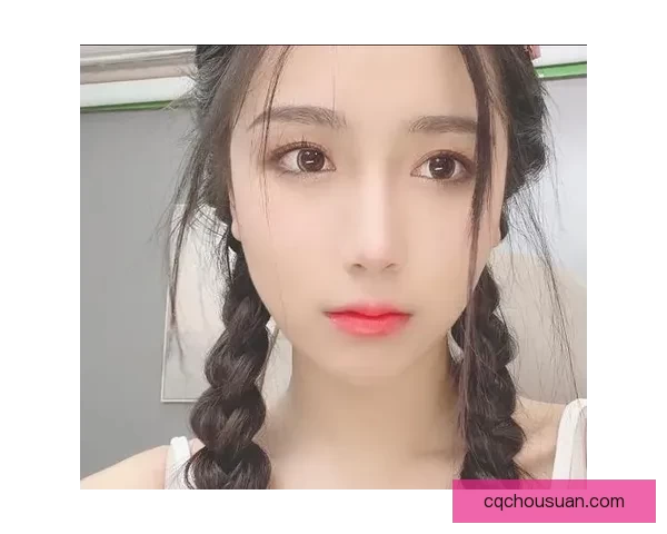 女主播给粉丝看球球视频，背后竟藏着这些惊人秘密！ 